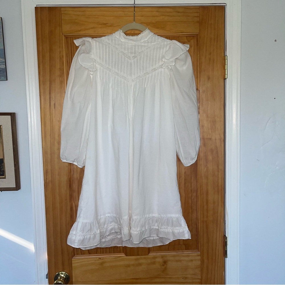 Like new cottagecore babydoll reformation dress size 6